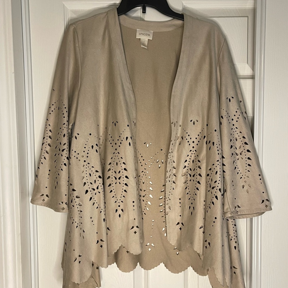 Chico's Faux Suede Laser Cut Open Cardigan Size 1 Medium - Picture 8 of 8